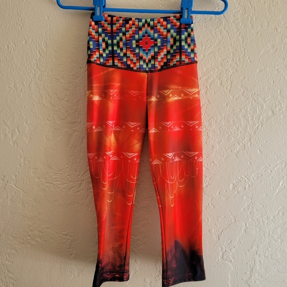 Onzie Crop Leggings Size XS